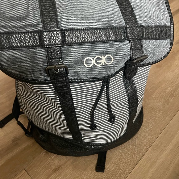 OGIO Backpack. Black grey striped. Canvas material. Zipper pockets, laptop. - Picture 2 of 10